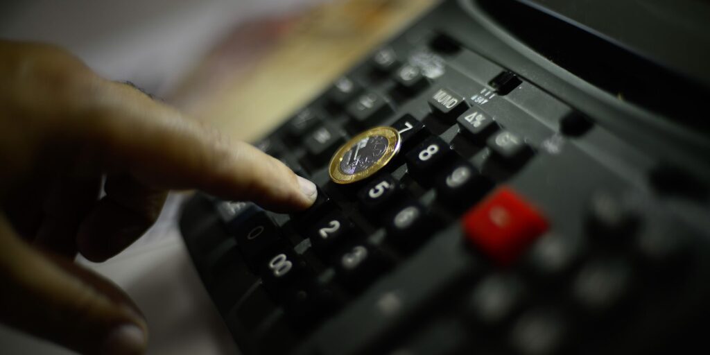 divida-publica-federal-fica-estavel-em-agosto-e-chega-a-r$-9,29-tri