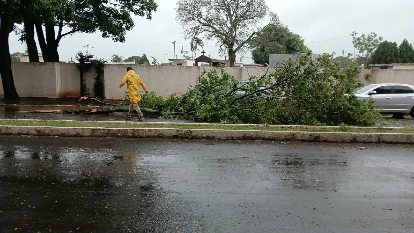 governo-de-sao-paulo-mobiliza-ajuda-para-atender-cidades-atingidas-por-forte-chuva-no-oeste-e-monitora-avanco-na-grande-sp