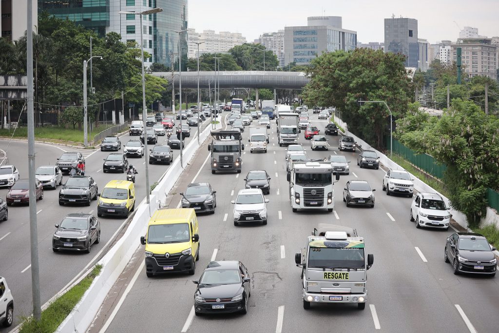 licenciamento-e-obrigatorio-para-placas-de-final-7-e-8-em-outubro-no-estado-de-sp