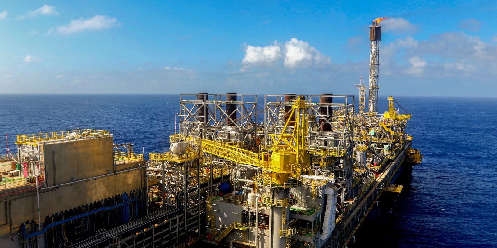 anp-espera-leiloar-mais-de-320-blocos-de-petroleo-nesta-quarta