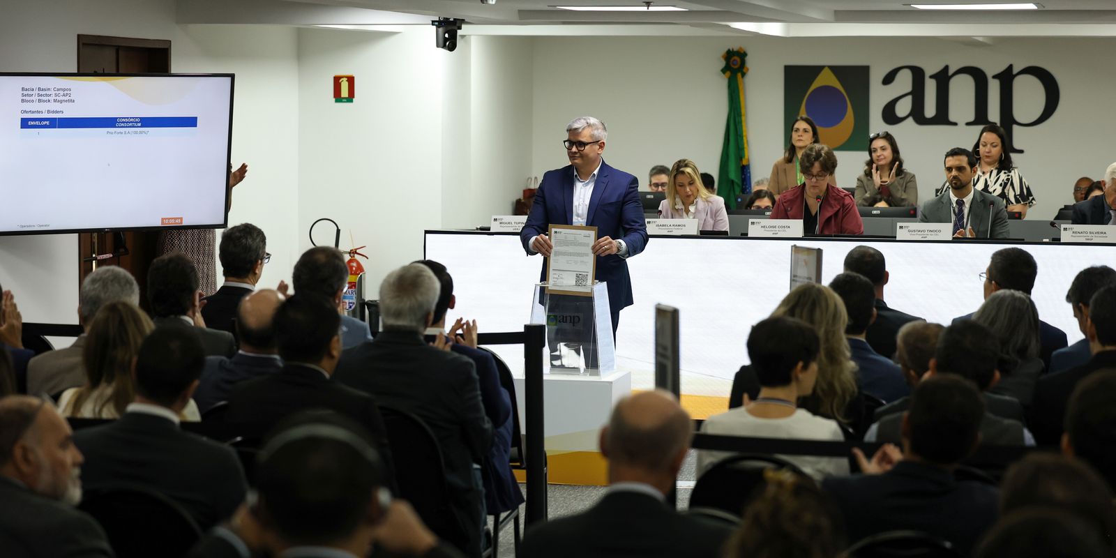 maior-leilao-do-pre-sal-termina-com-sete-dos-13-blocos-arrematados