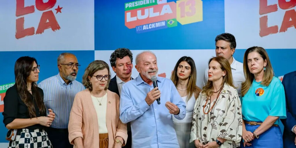 lula-celebra-avanco-do-fim-da-6×1-e-defende-investimento-publico