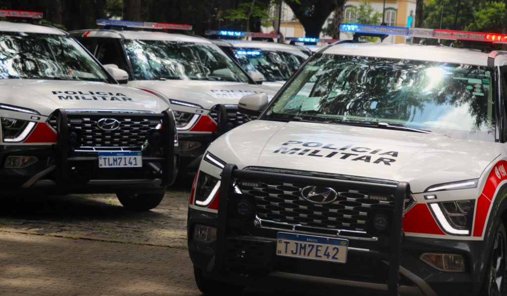 pm-de-sp-prende-homem-por-descumprir-medida-protetiva-e-tentar-invadir-apartamento-da-mae-em-itaquaquecetuba