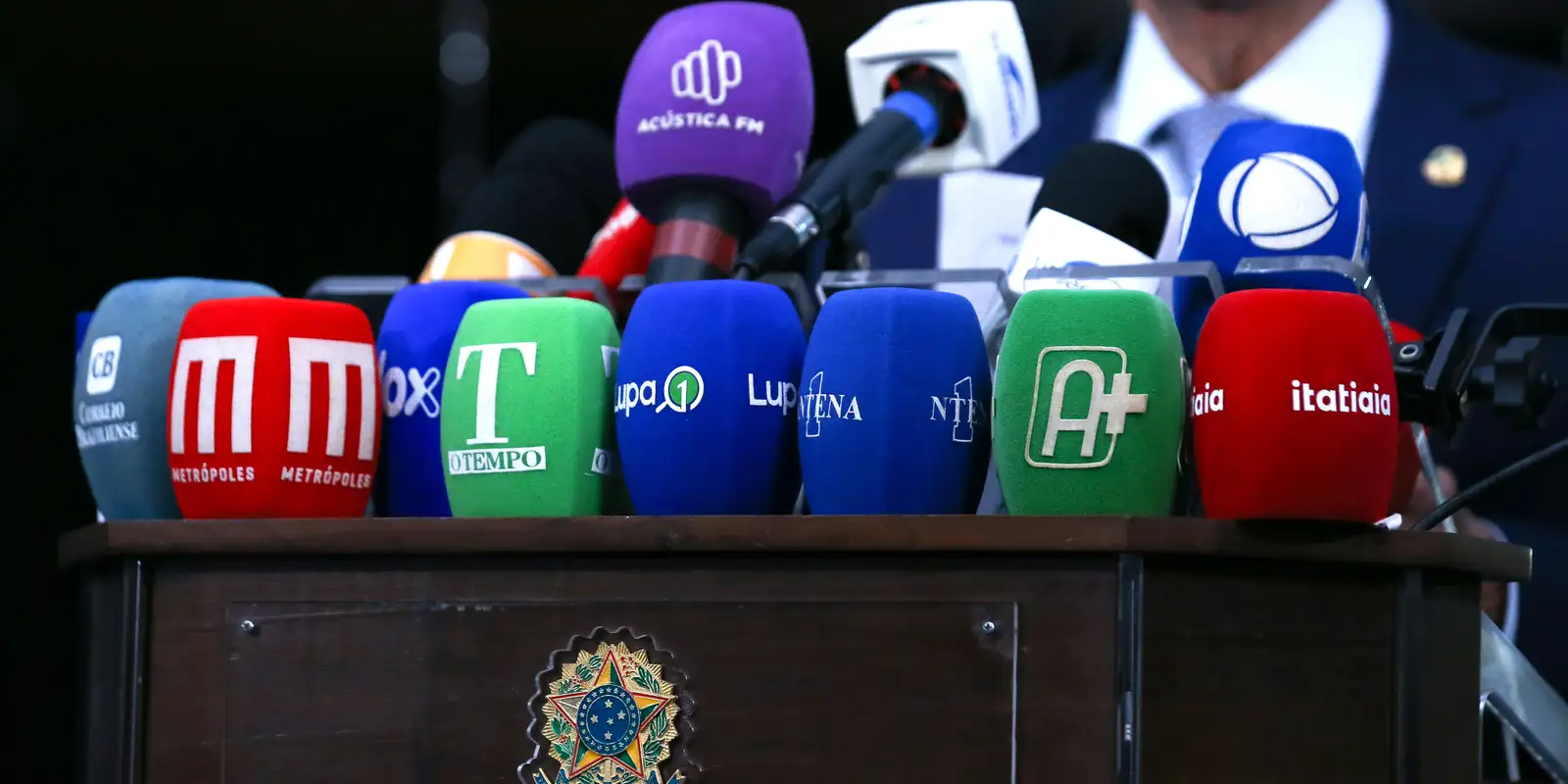 jornalistas-sofreram-mais-de-14-mil-ataques-no-1o-turno-das-eleicoes