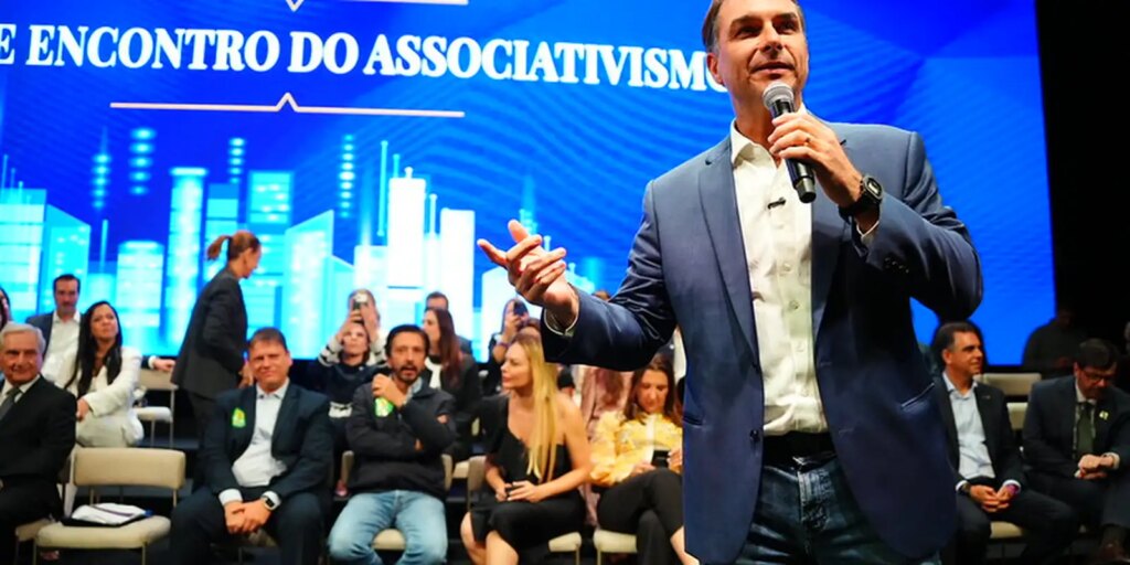 flavio-faz-visita-ao-pai-em-prisao-domiciliar-e-recebe-apoios-em-sp