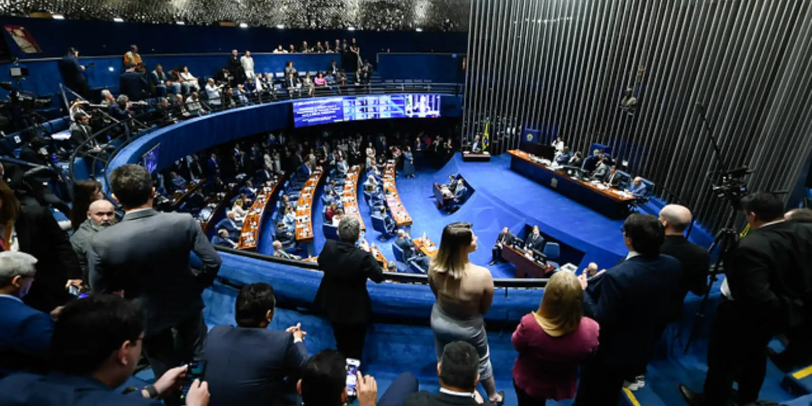 acompanhe-ao-vivo:-senado-vota-pec-pelo-fim-da-escala-6×1