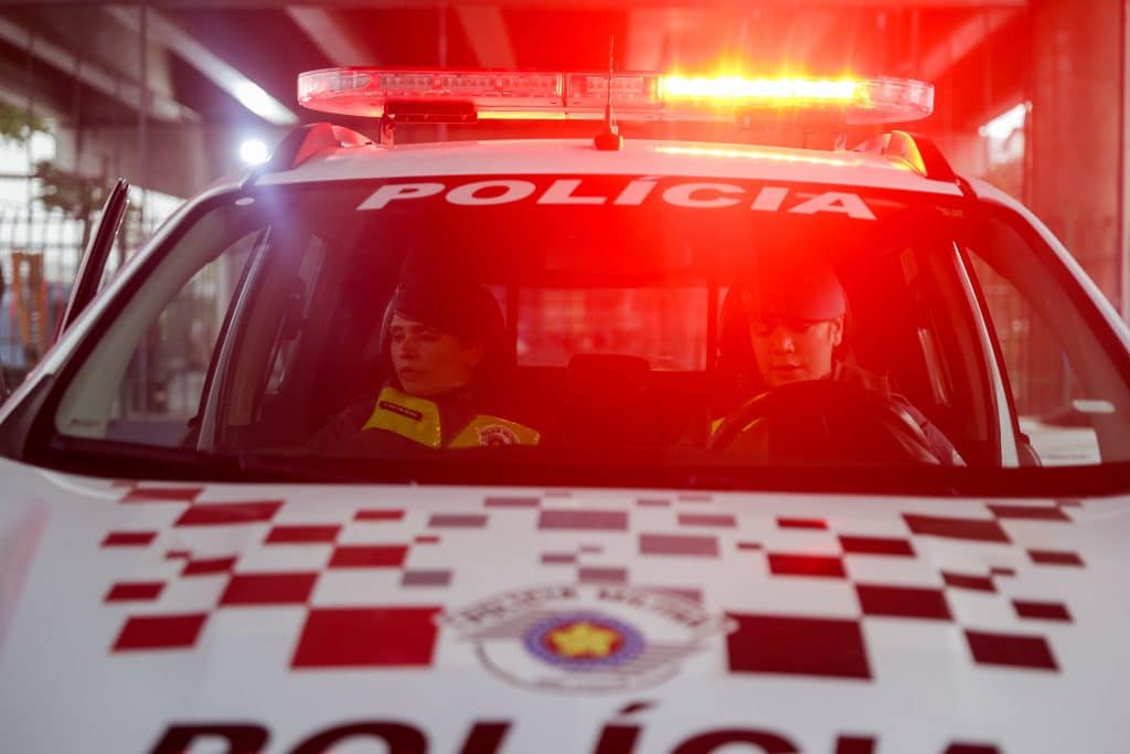 pm-de-sp-resgata-mae-e-bebe-ameacados-com-faca-apos-mais-de-seis-horas-de-negociacao-em-votuporanga