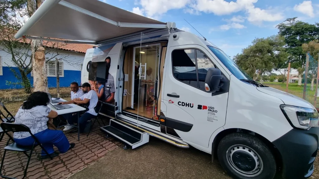 servico-movel-da-cdhu-chega-para-atender-mutuarios-em-carapicuiba