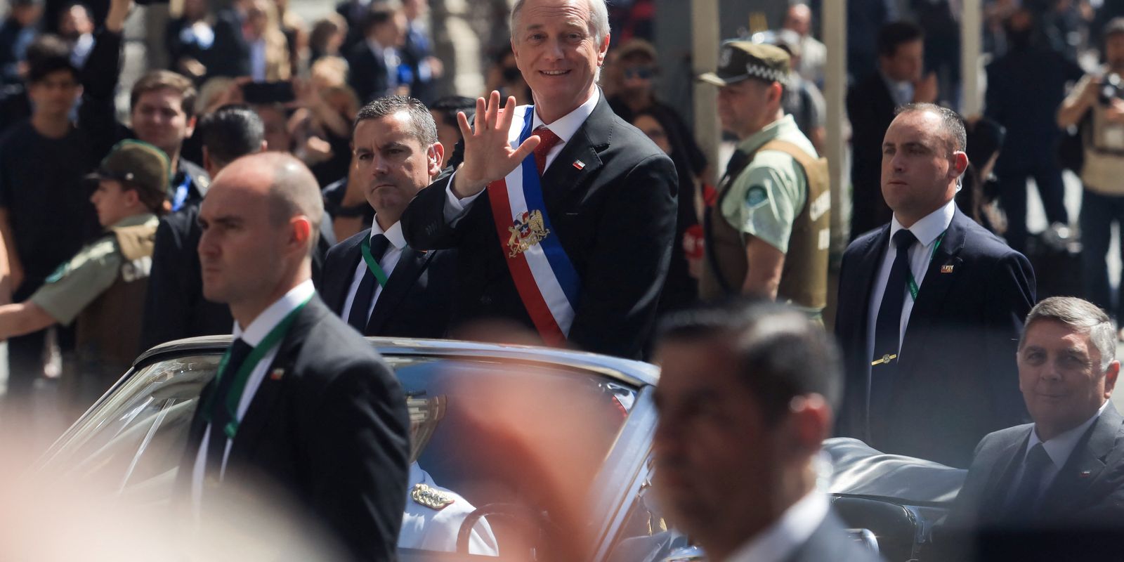 em-meio-a-ajuste-fiscal,-chile-tem-queda-do-pib-e-desemprego-em-alta