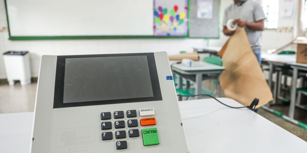 tre-sp-substitui-52-urnas-que-apresentaram-problemas-no-estado