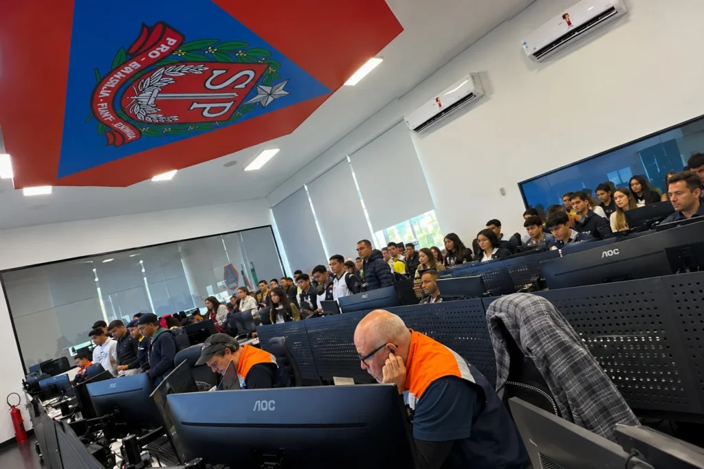 estudantes-e-professores-da-rede-estadual-de-sp-participam-de-aulas-e-capacitacoes-sobre-o-el-nino