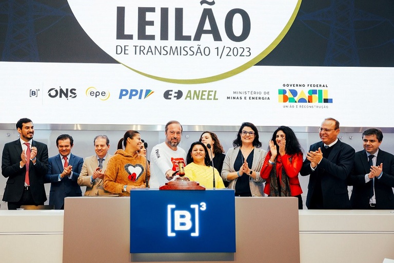 leilao-para-investimentos-em-linhas-de-transmissao-no-brasil-viabiliza-r$-15,7-bilhoes