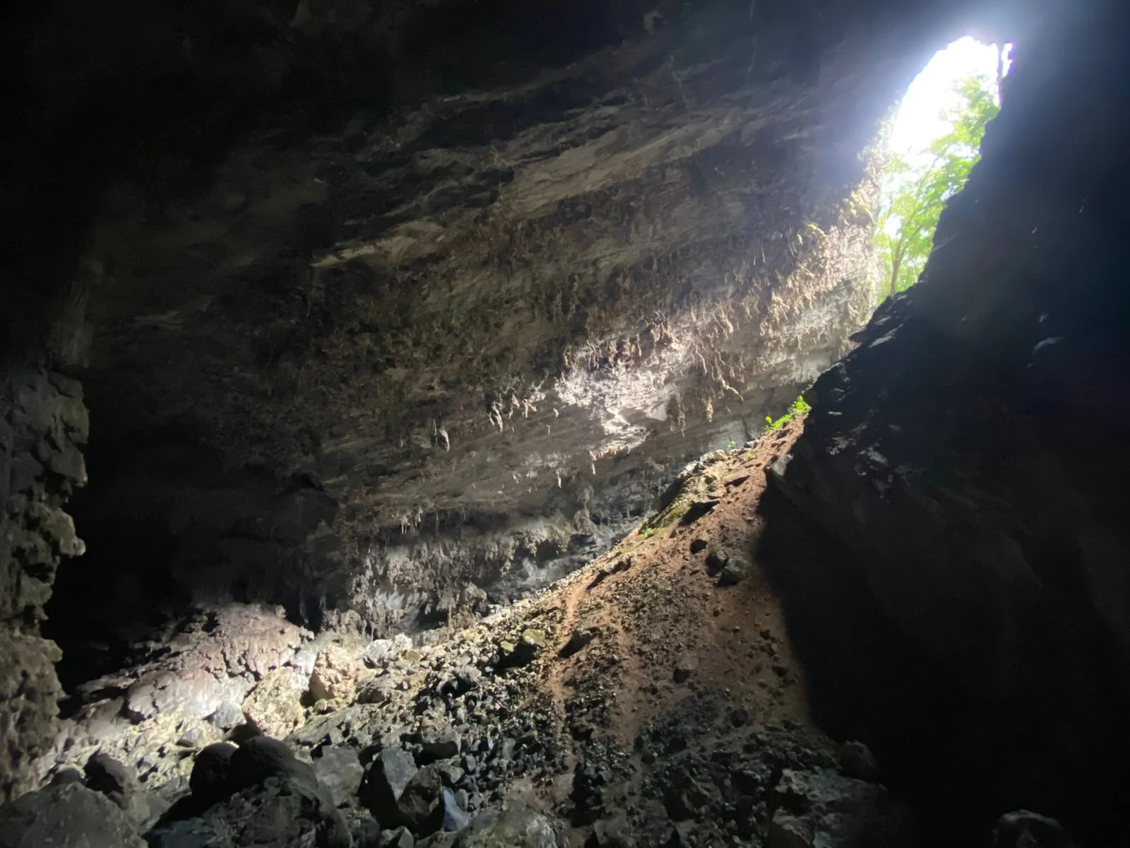 apos-15-anos,-caverna-desmoronada-volta-a-receber-visitantes-no-petar,-no-vale-do-ribeira