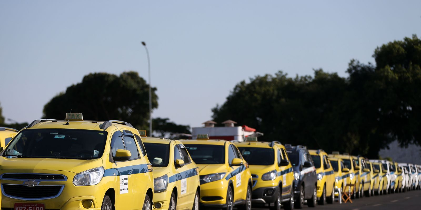 governo-autoriza-contrato-de-r$-30-bi-para-motoristas-de-aplicativos