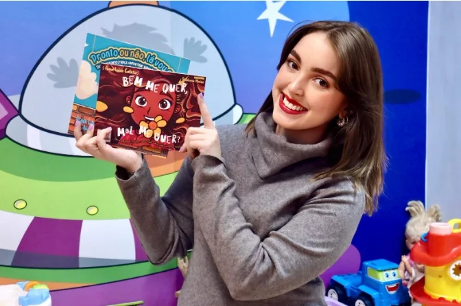 dia-nacional-do-livro:-escritora-apoiada-pelo-banco-do-povo-conta-como-tirou-seu-sonho-do-papel