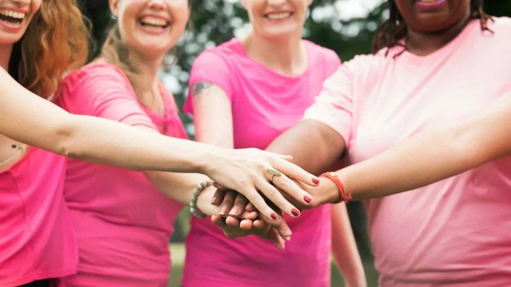 outubro-rosa:-conheca-os-direitos-garantidos-as-mulheres-durante-o-tratamento-do-cancer